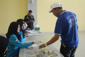 Jelang Hari Raya Natal 2019 dan Tahun Baru 2020, BNNK Batam melakukan Tes Urine di Pelabuhan Domestik Sekupang