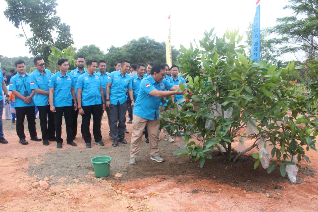 Hari sejuta pohon, BNN Kota Batam menghadiri Kegiatan Gerakan Penanaman Pohon di Lingkungan Polri Tahun 2020 Hari sejuta pohon, BNN Kota Batam menghadiri Kegiatan Gerakan Penanaman Pohon di Lingkungan Polri Tahun 2020