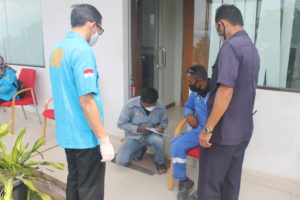 Ditengah Pandemik COVID-19 BNN Kota Batam melaksanakan kegiatan tes urine terhadap Karyawan PT. Bias Delta Pratama