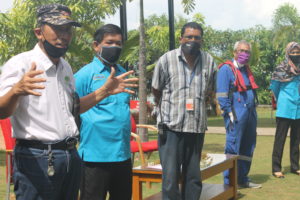 Ditengah Pandemik COVID-19 BNN Kota Batam melaksanakan kegiatan tes urine terhadap Karyawan PT. Bias Delta Pratama