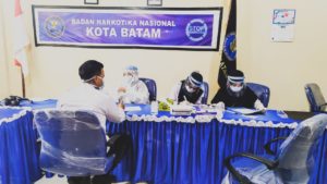 Badan Narkotika Nasional (BNN) Kota Batam menggelar Rapid Test COVID-19 bagi seluruh pegawai BNN Kota Batam