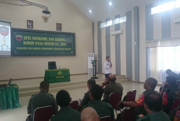 BNN Kota Batam yang di Wakili oleh Kepala seksi Pencegahan dan Pemberdayaan Masyarakat (P2M) menghadiri Apel Danramil-Babinsa KODIM 0316/BATAM