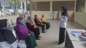 Sosialisasi Narkoba dan Sosialisasi Protokol Kesehatan dalam Upaya Pencegahan Penyebaran Virus Corona (Covid-19) pada pertemuan ibu-ibu pkh perumahan Kopkar PLN Batam Centre.
