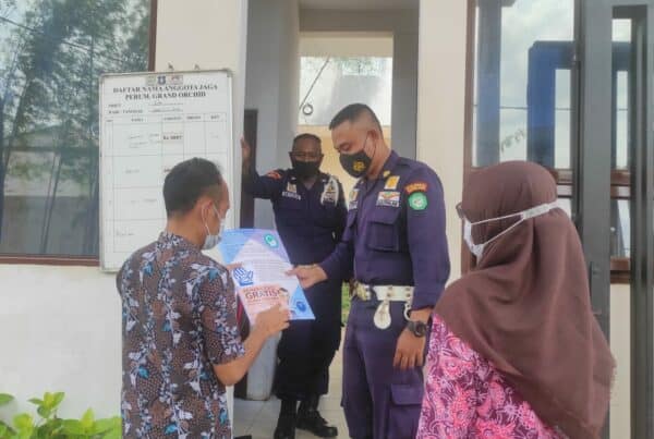 BNN Kota Batam melaksanakan KIE tentang Layanan Rehabilitasi terhadap security Perumahan Grand Orchid BNN Kota Batam melaksanakan KIE tentang Layanan Rehabilitasi terhadap security Perumahan Grand Orchid