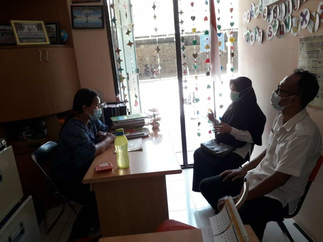 KIE tentang Layanan Rehabilitasi terhadap Guru TK Permata Ceria Batam KIE tentang Layanan Rehabilitasi terhadap Guru TK Permata Ceria Batam