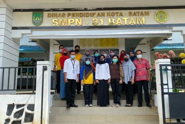 Informasi dan Edukasi P4GN melalui Tatap Muka Kepada Tenaga Pendidik di Lingkungan Pendidikan SMPN 31 Batam Informasi dan Edukasi P4GN melalui Tatap Muka Kepada Tenaga Pendidik di Lingkungan Pendidikan SMPN 31 Batam